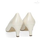 Gabor 81 390 női off-white pumps magassarkú cipő 42