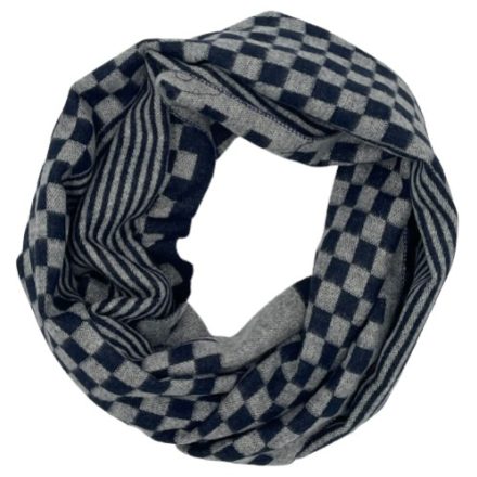 fekete-fehér kockás sál