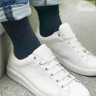 Sötétkék-zöld pöttyös férfi zokni 47-50